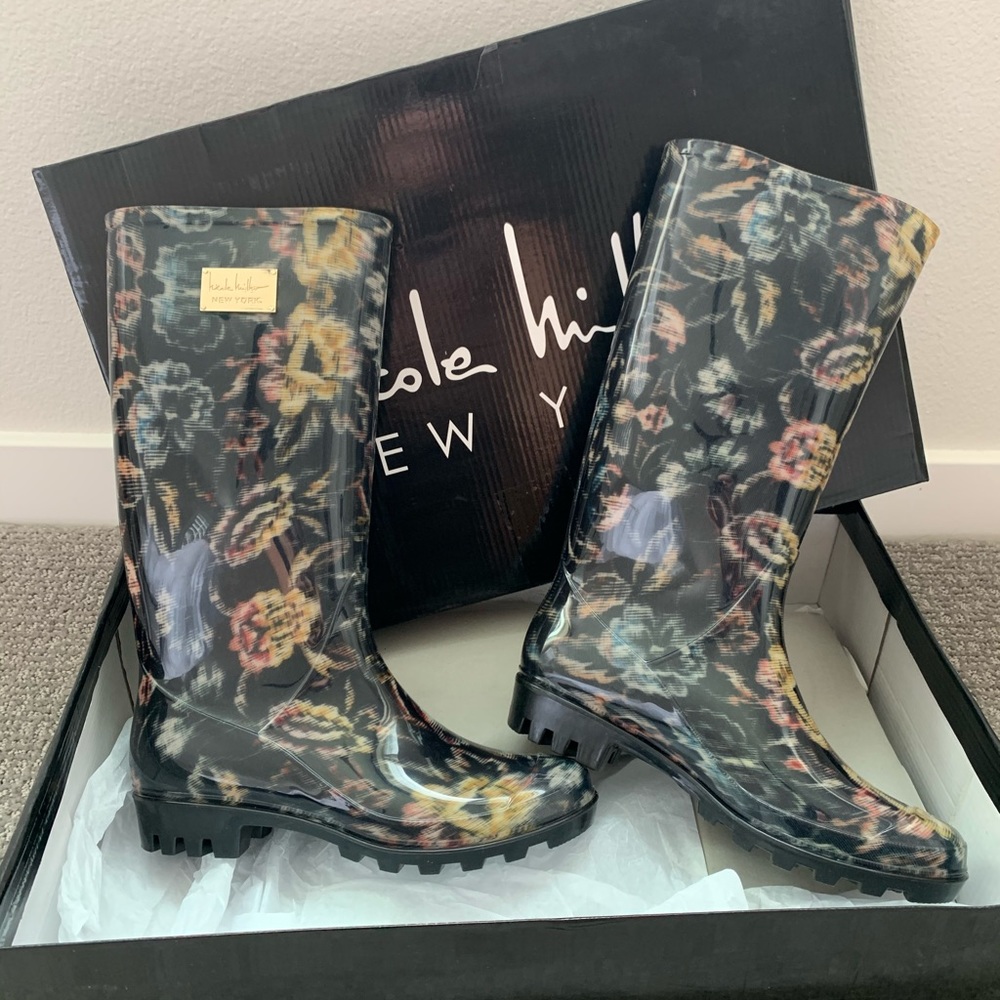 NEW Nicole Miller rain boots
